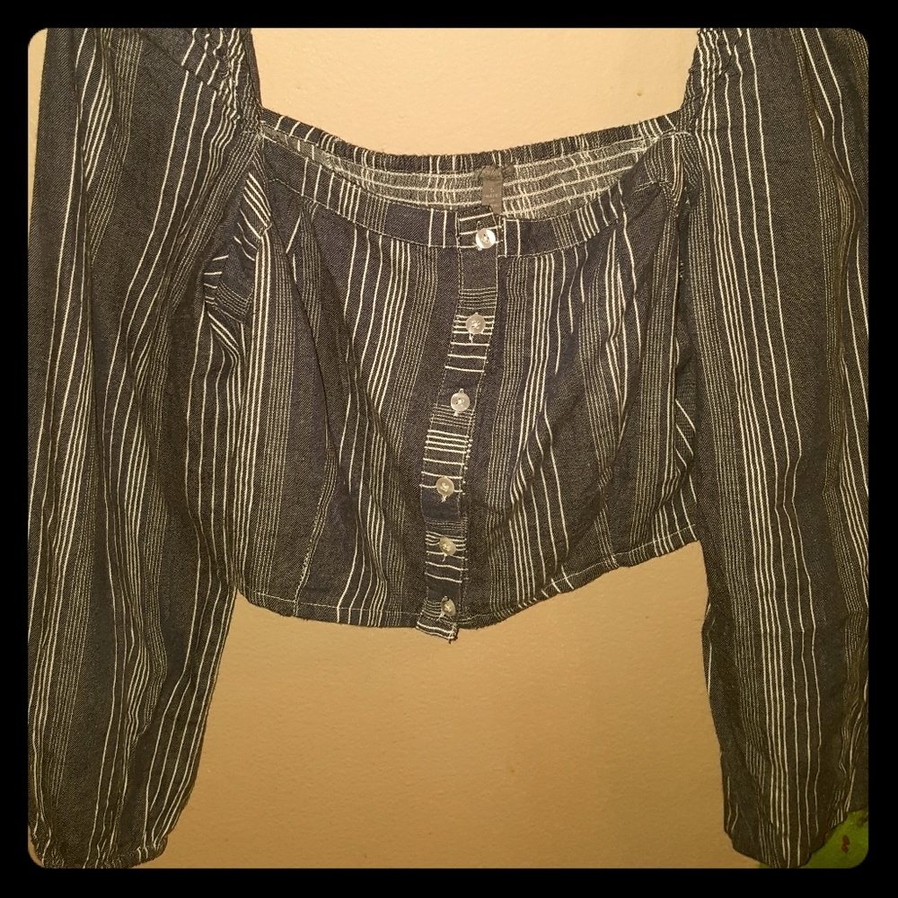 CHARLOTTE RUSSE crop top